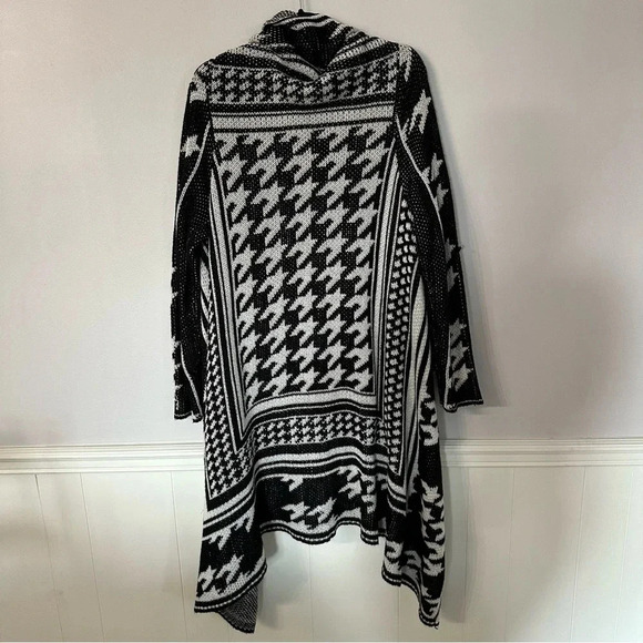 Cato Women’s Long Sleeve Black & White Knit Open Front Cardigan Sweater Sz L GUC - Picture 8 of 8